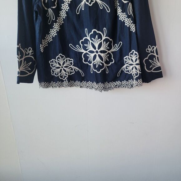 Cato navy womens blue embroidered floral top sz M long-sleeve Peasant boho Fairy - Picture 4 of 8